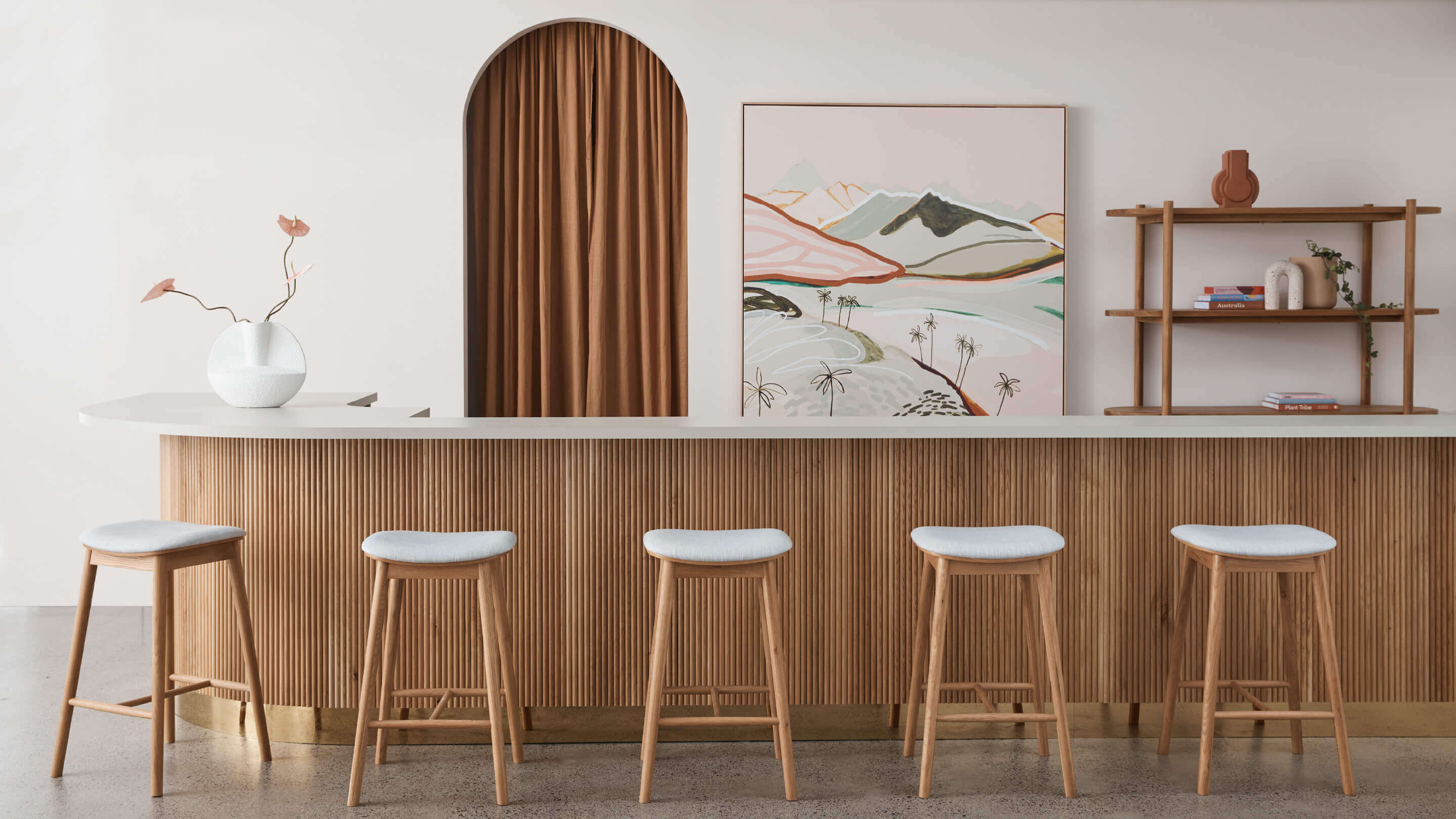 At Bar Stools online, we have industrial, modern, contemporary, Scandi, and luxe inspired looks that will suit every kitchen and counter space.